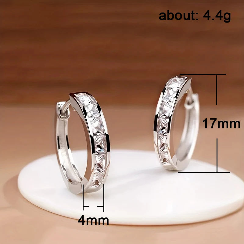 Éclat Princess-Cut hoop earrings — elegant product detail
