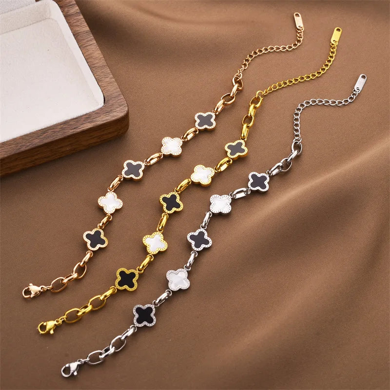 Élan four-leaf clover bracelet on ivory stone — detail 3