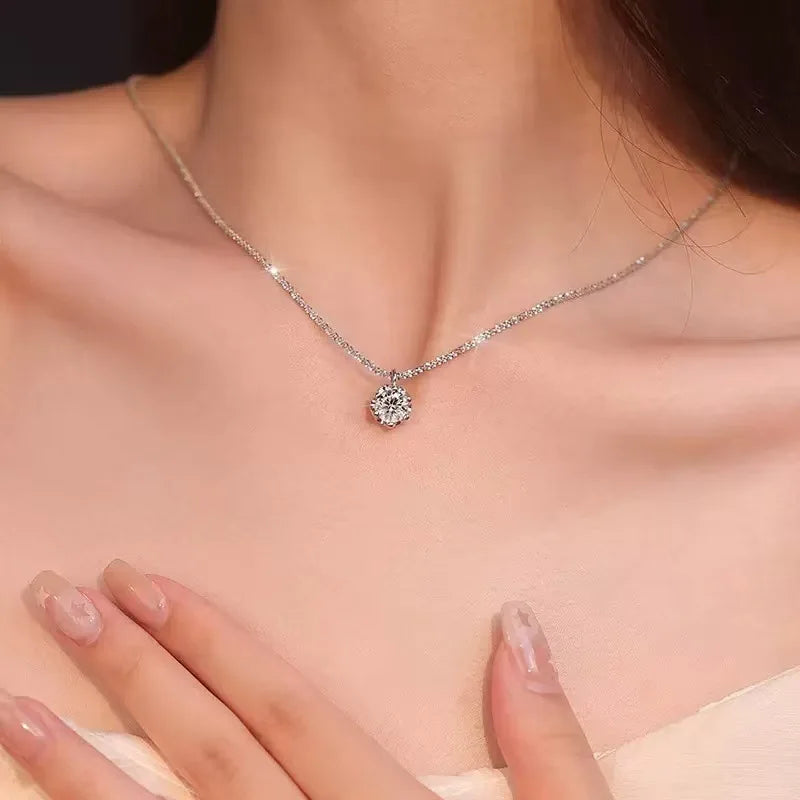 Lumière silver zircon pendant necklace on ivory stone — detail 3